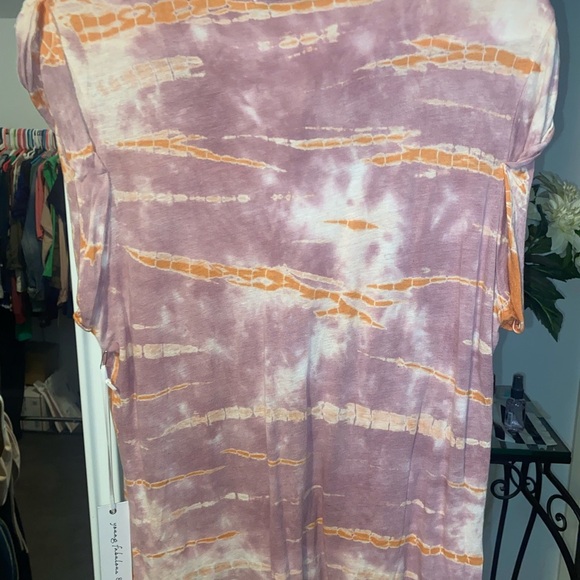 Young Fabulous & Broke Tie Dye Tee With Snap Button Detail - Picture 3 of 3